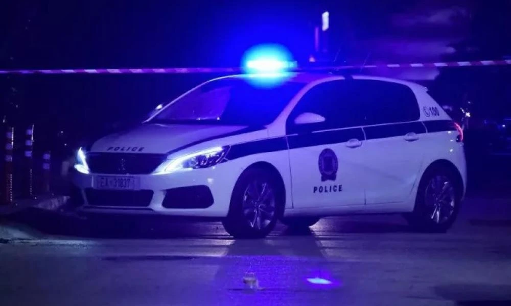 Κοζάνη: Μεθυσμένος σε αμόκ πέταγε ξύλα σε νεαρούς και τους χτυπούσε με ζώνη